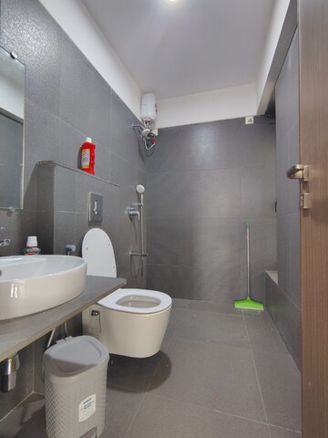 Bathroom in 3 BHK Apartment at Acropolis Apartment, Andheri West – for Rent