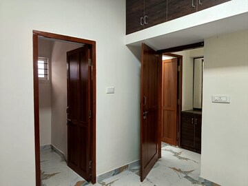 Room in 3 BHK Independent House at Dollars Comforts, Rmv 2nd Stage – for Rent
