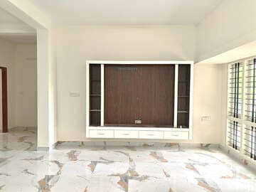 Room in 3 BHK Independent House at Dollars Comforts, Rmv 2nd Stage – for Rent