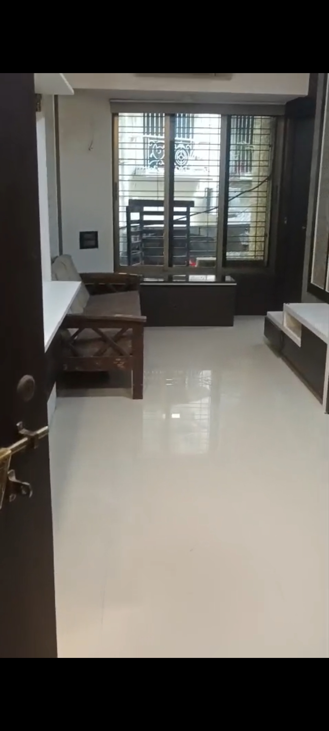 1 BHK Apartment For Rent in Vile Parle East