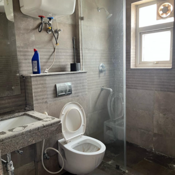 Bathroom in 2.5 BHK Apartment at Supertech Araville, Sector 79 – for Rent