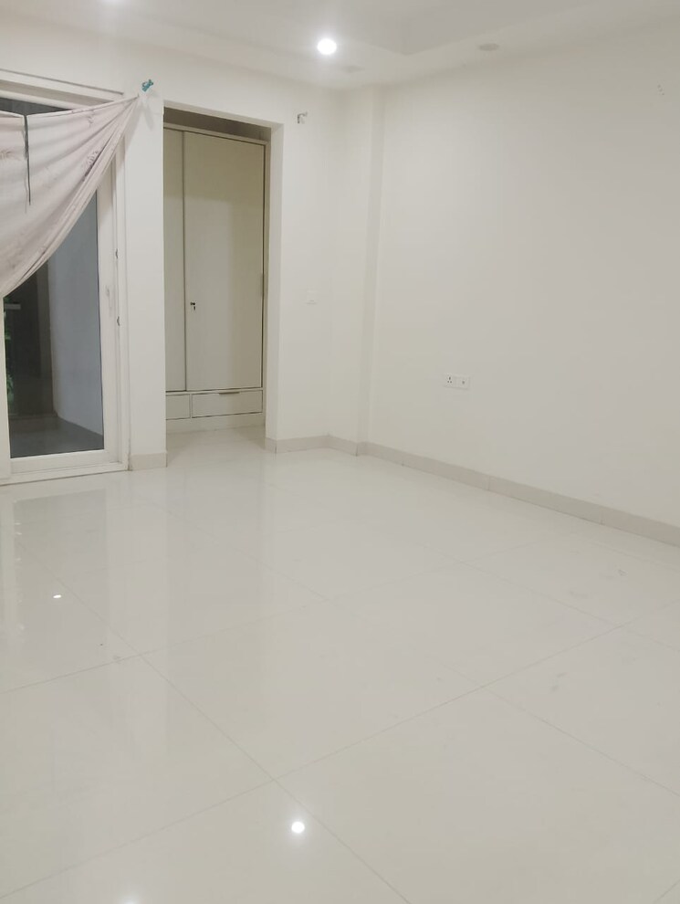 Room, uday-arden-45 3 Bedroom 2100 Sq.Ft. Builder Floor In Sector 45 Gurgaon 9116982