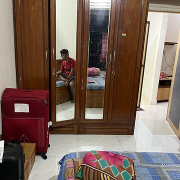 Room in 1 BHK Apartment at Shankar Tower, Sanpada Sector 1 – for Rent