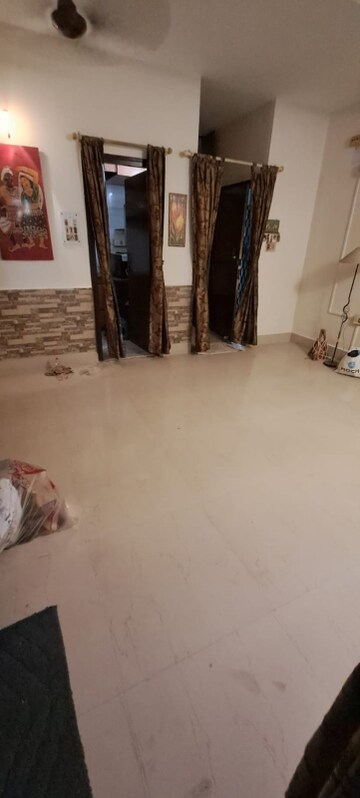 Room in 2 BHK Apartment at Anik One Rajarhat, Rajarhat – for Rent