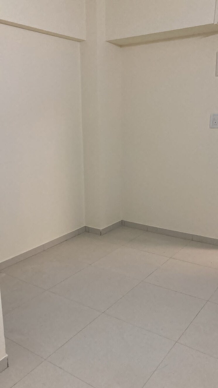 Room, the-moongipa-arcade Commercial Office Space 145 Sq.Ft. In Andheri West Mumbai 9117059