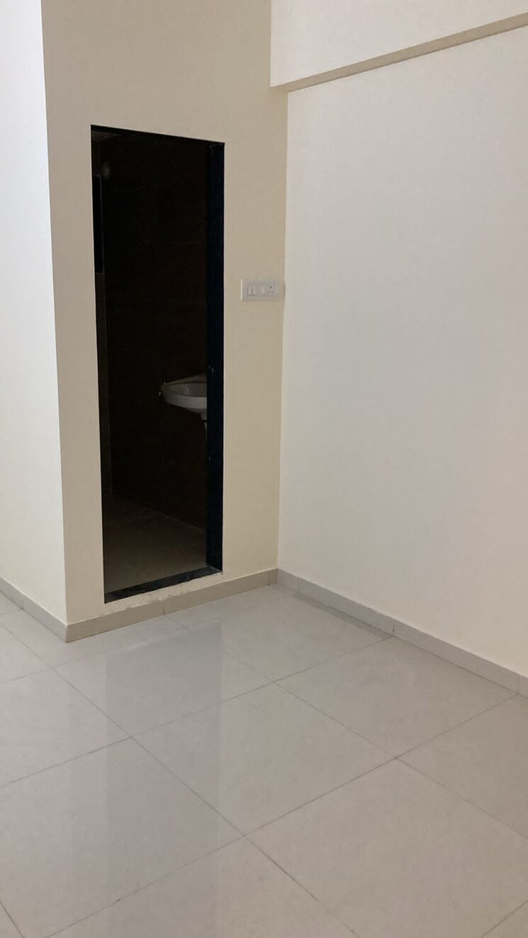 Room, the-moongipa-arcade Commercial Office Space 145 Sq.Ft. In Andheri West Mumbai 9117059