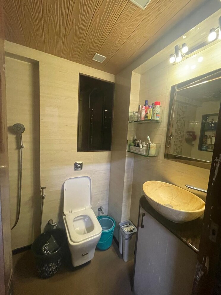 Bathroom, siddhi-prabha-chs 1 RK 275 Sq.Ft. Apartment In Prabhadevi Mumbai 9117096