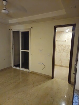 Room in 3 BHK Builder Floor at Greater Kailash Part 3 – for Sale