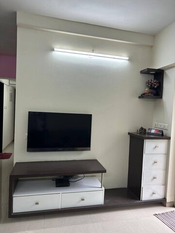 2 BHK Apartment For Rent in Silver Woods Wakad, Wakad