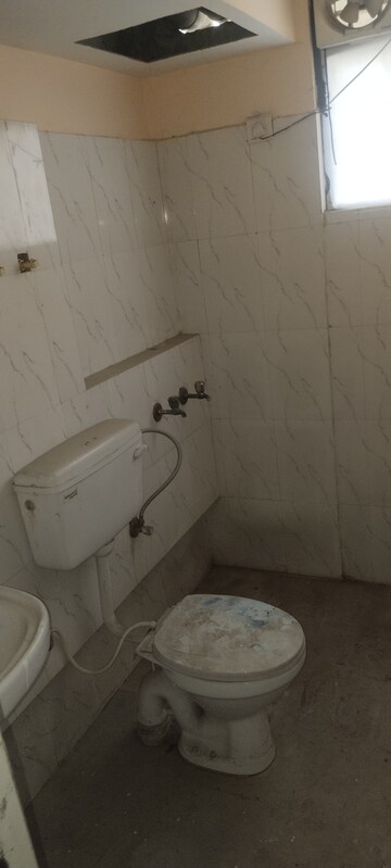 Bathroom in 2 BHK Apartment at OP Floridaa, Sector 82 – for Rent