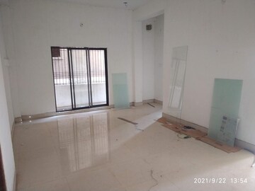 Room in 2 BHK Apartment at Exhibition Road – for Rent