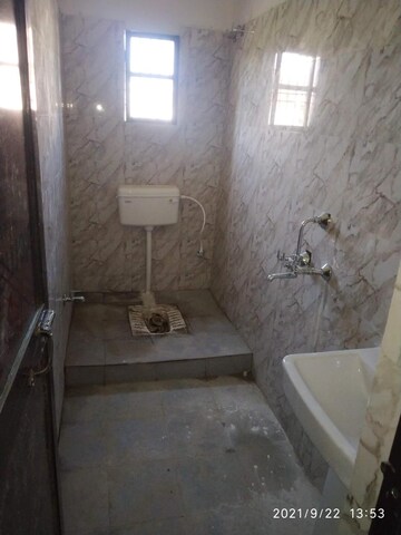 Bathroom in 2 BHK Apartment at Exhibition Road – for Rent