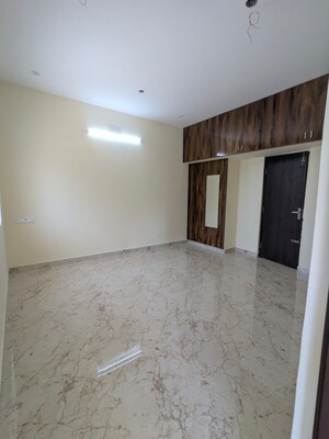 Room in 3 BHK Independent House at Guduvanchery – for Sale