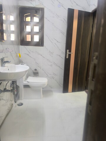 Bathroom in 4 BHK Apartment at Vasant Kunj – for Rent