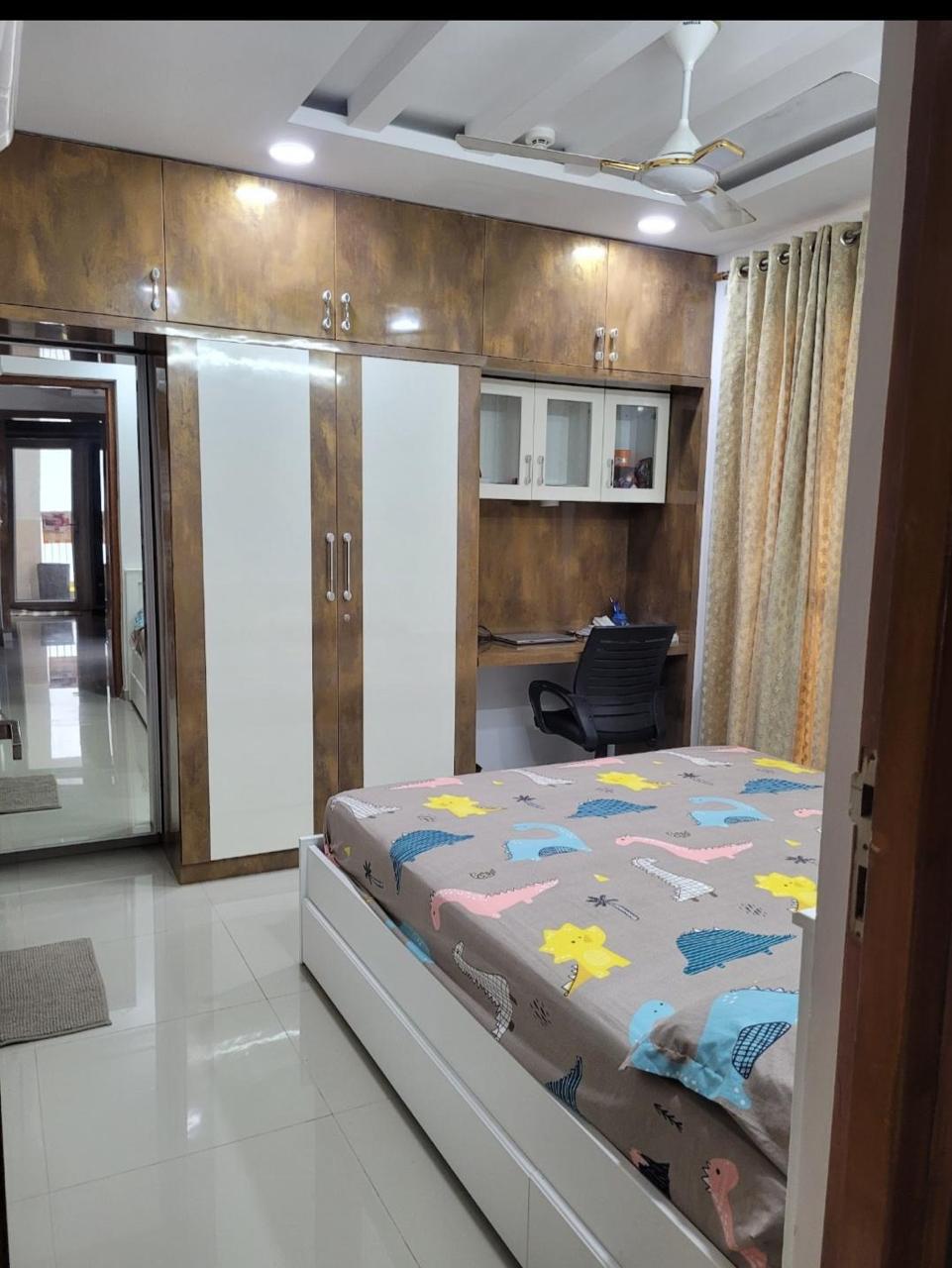 3 BHK Apartment For Rent in Incor One City