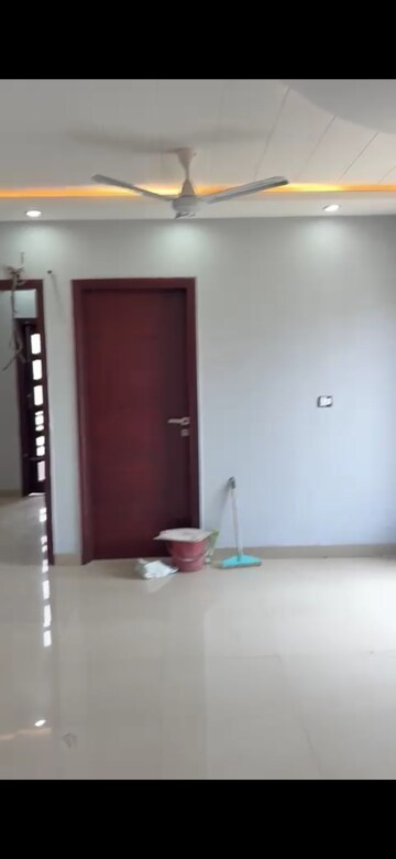 Room in 3 BHK Builder Floor at Fidato Honour Homes, Sector 89 – for Rent