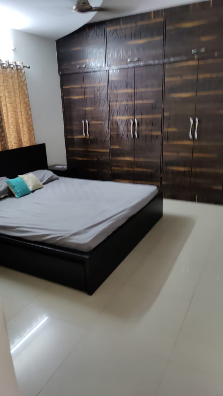 3 BHK Apartment For Rent in Cybercity Rainbow Vistas