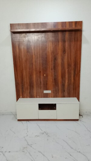 Furnished Amenities in 2 BHK Builder Floor at Aimnabad – for Sale