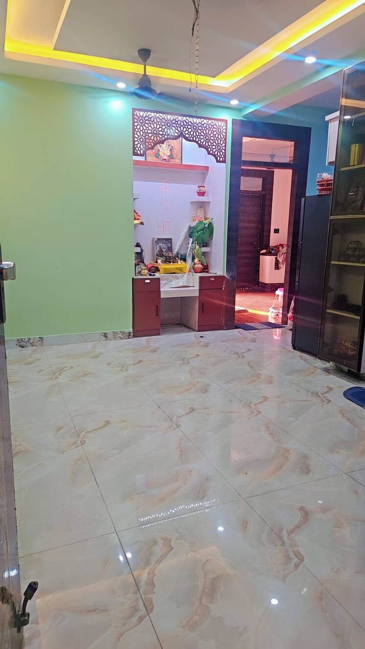 Room, hindon-vihar 2 Bedroom 850 Sq.Ft. Builder Floor In Sector 49 Noida 9117276