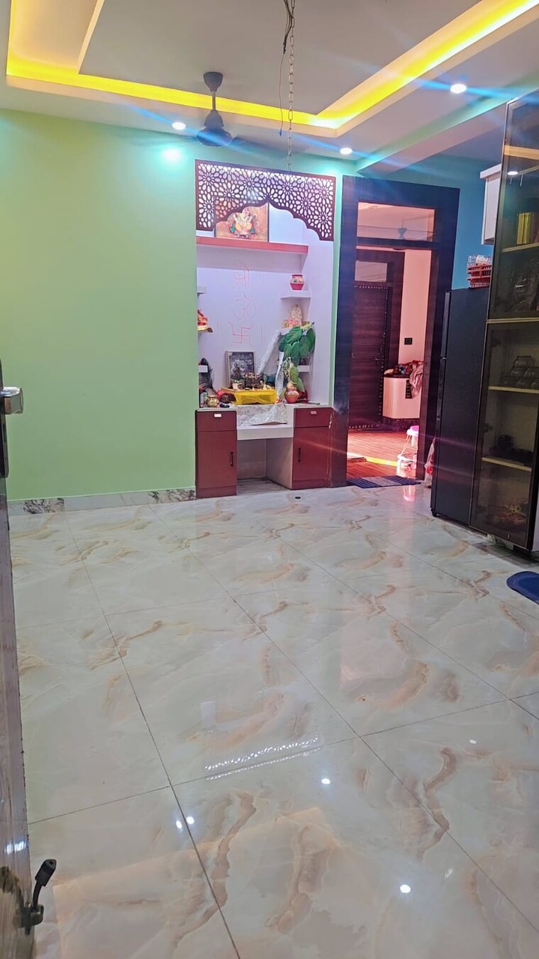 Room, hindon-vihar 2 Bedroom 850 Sq.Ft. Builder Floor In Sector 49 Noida 9117276