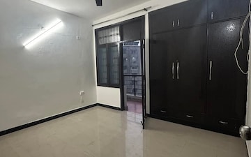 2 BHK Apartment For Rent in DLF One Midtown, Moti Nagar