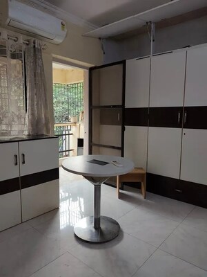 Room in 2 BHK Apartment at Ankur CHS Goregaon , Goregaon West – for Rent