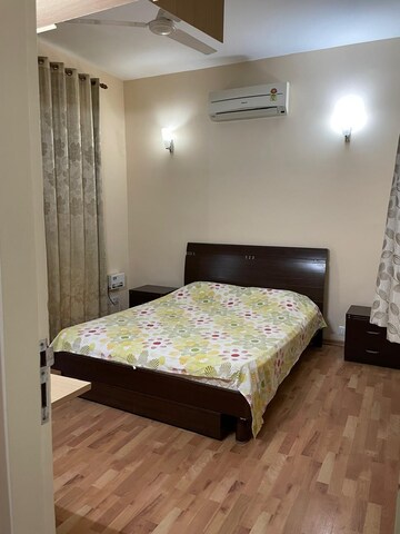Bedroom in 3.5 BHK Villa at Nirvana Country Birch Court, Sector 50 – for Rent