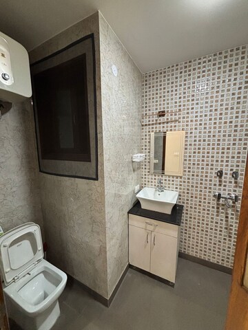 Bathroom in 2 BHK Builder Floor at Janakpuri – for Rent