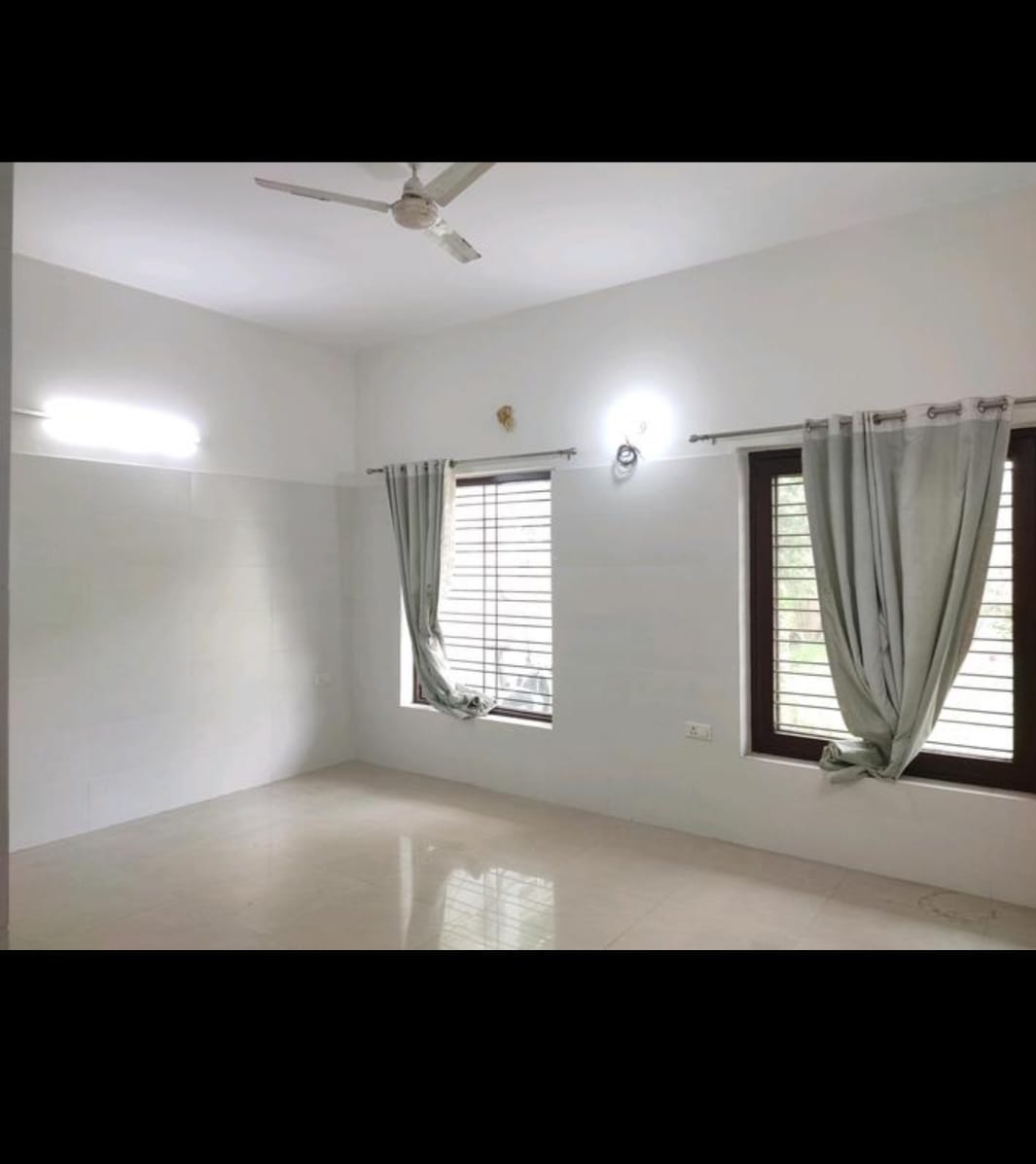 3.5 BHK + Extra Room Independent House For Rent in Super MIG