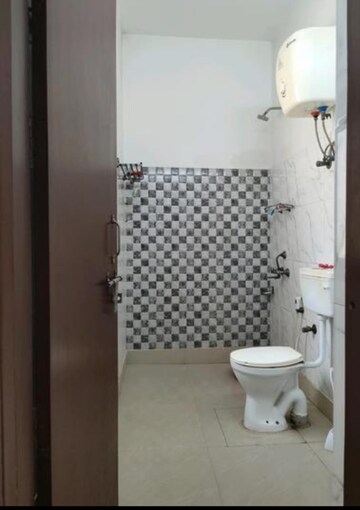 Bathroom in 3.5 BHK Independent House at Super MIG, Sector 105 – for Rent
