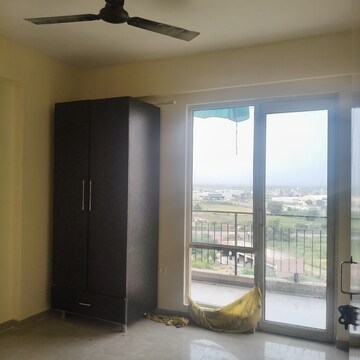 Room in 2 BHK Apartment at ROF Aalayas, Sector 102 – for Rent
