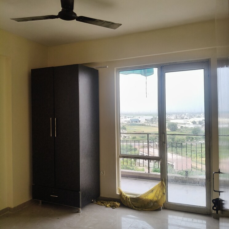 Room, rof-aalayas 2 Bedroom 535 Sq.Ft. Apartment In Sector 102 Gurgaon 9117402