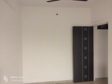 Bedroom in 1 BHK Apartment at Arun Narayan Dhumal Shree Sai Tower, Bhayandar West – for Rent