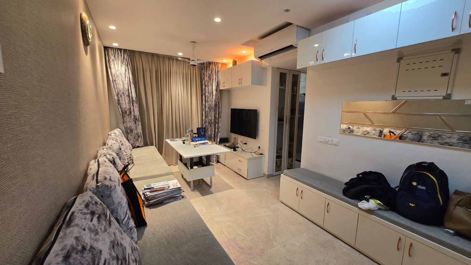 1 BHK Apartment For Sale in Hiranandani Regent Hill