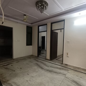Room in 3.5 BHK Builder Floor at Govindpuri – for Rent