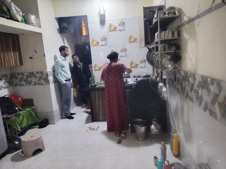  Parking, kurla-kamgar-chs 2 Bedroom 800 Sq.Ft. Villa In Kurla Mumbai 9117452