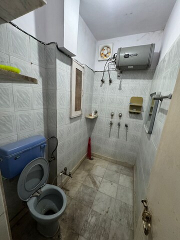 Bathroom in 3 BHK Apartment at Janakpuri – for Rent