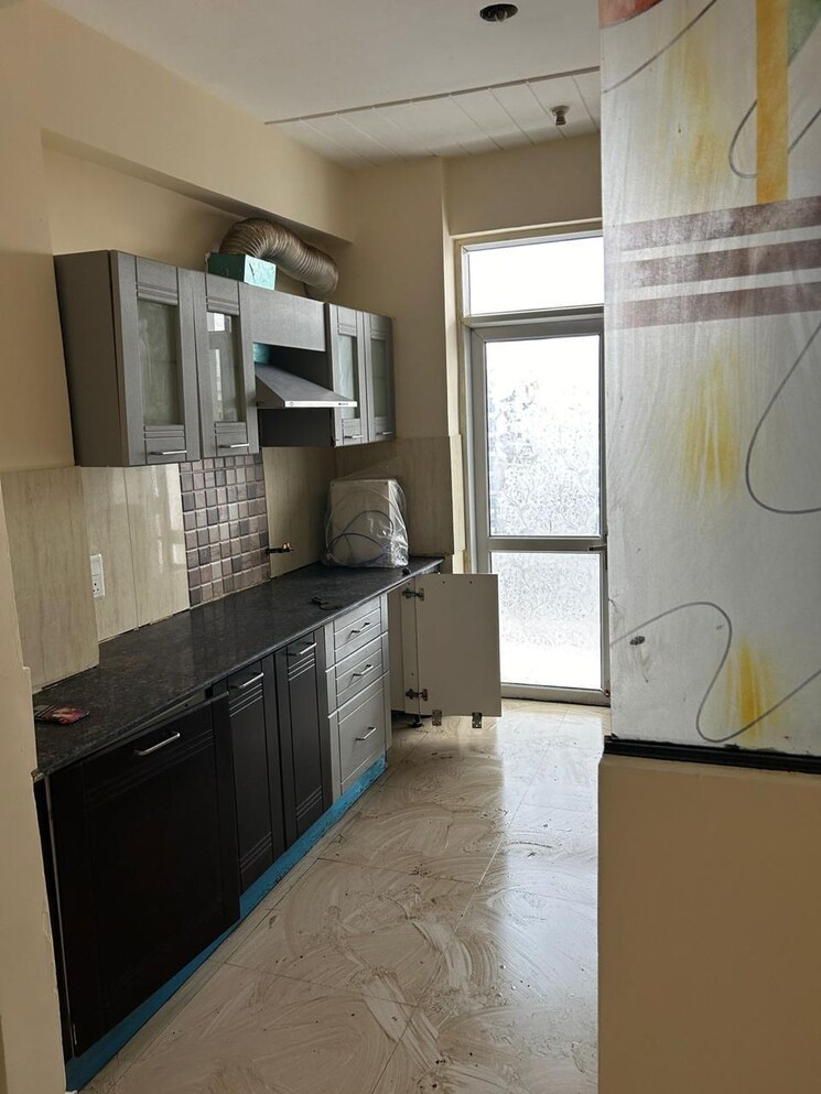 Kitchen, prateek-wisteria 3.5 Bedroom 1735 Sq.Ft. Apartment In Sector 77 Noida 9117461