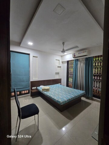 Bedroom in 3 BHK Apartment at Khar West – for Sale