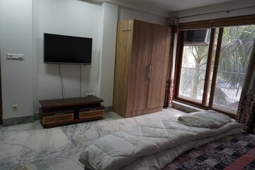 Bedroom in 4 BHK Apartment at Vasant Kunj – for Rent