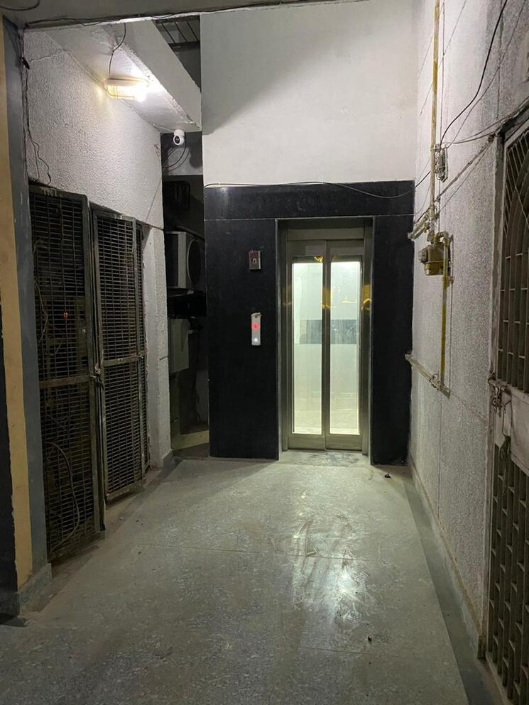 undefined, vasant kunj 4 Bedroom 1700 Sq.Ft. Apartment In Vasant Kunj Delhi 9117475