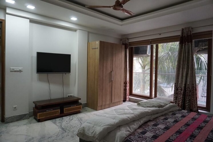Bedroom, vasant kunj 4 Bedroom 1700 Sq.Ft. Apartment In Vasant Kunj Delhi 9117475