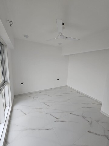 Room in 1 BHK Apartment at Nahar Amaryllis Towers and Plaza, Chandivali – for Rent