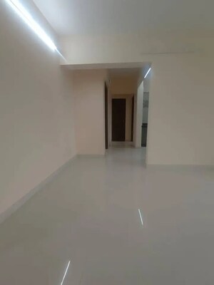 Room in 2 BHK Apartment at Kabra Diamante, Goregaon West – for Rent