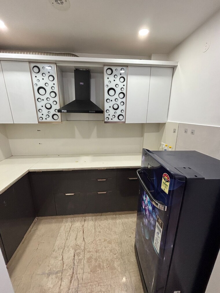 Kitchen, janakpuri 2 Bedroom 720 Sq.Ft. Builder Floor In Janakpuri Delhi 9117497