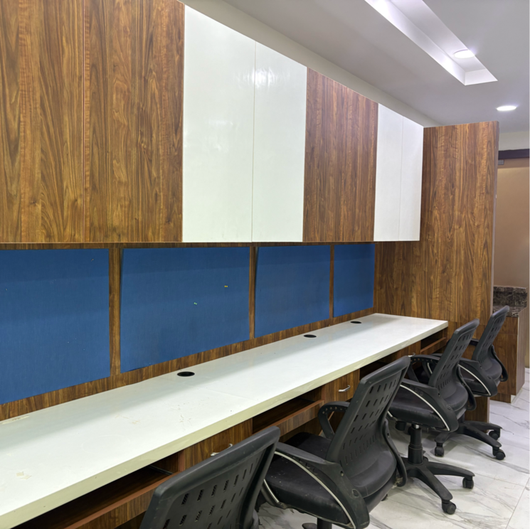 Balcony, netaji subhash place Commercial Office Space 750 Sq.Ft. In Netaji Subhash Place Delhi 9117513