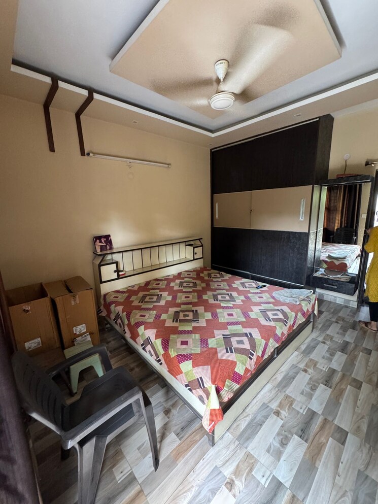 Bedroom, janakpuri 5 Bedroom 1800 Sq.Ft. Apartment In Janakpuri Delhi 9117514