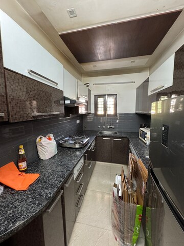 5 BHK Apartment For Sale in Janakpuri