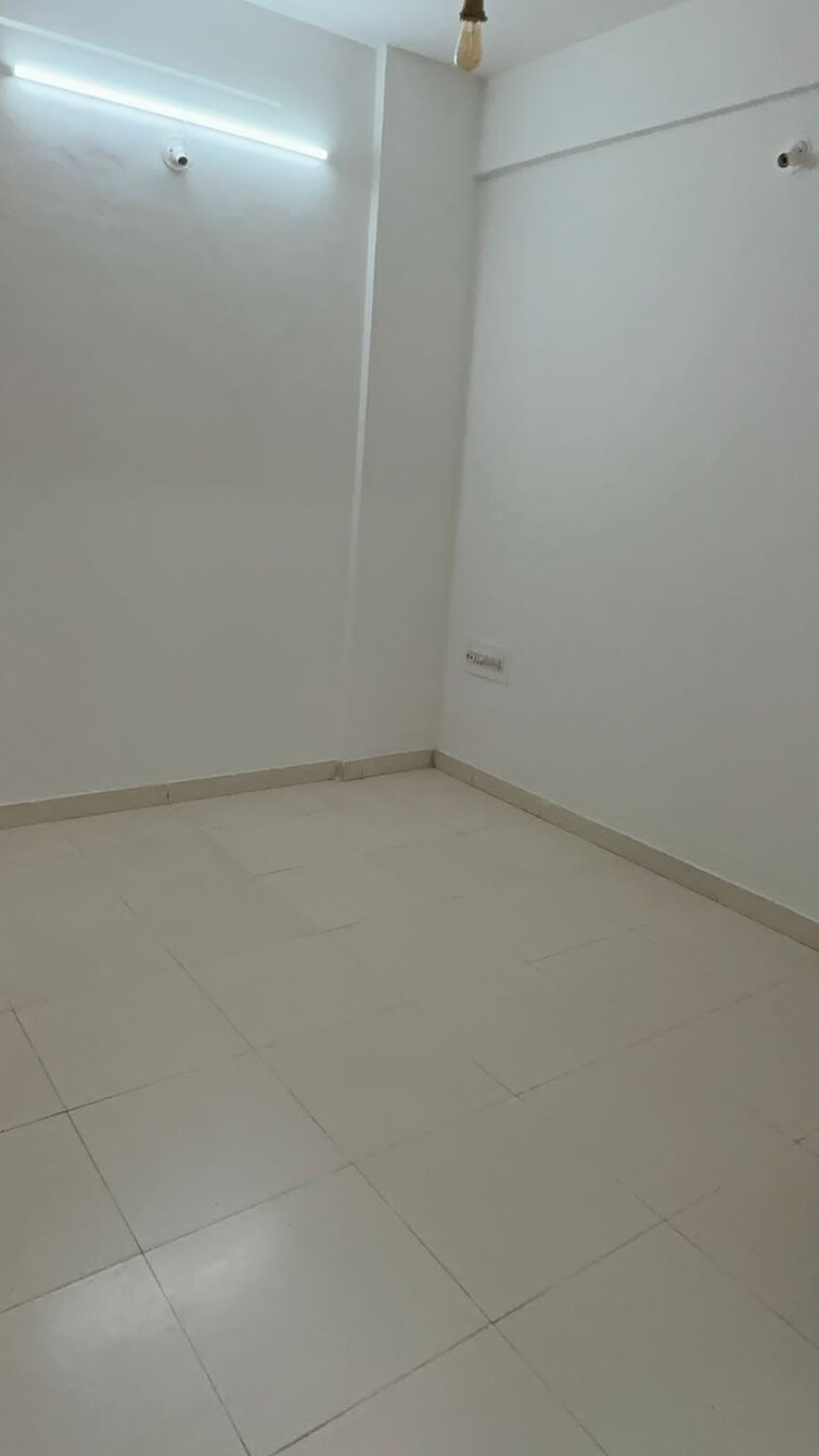 Room, wadgaon sheri 1 Bedroom 600 Sq.Ft. Apartment In Wadgaon Sheri Pune 9117541