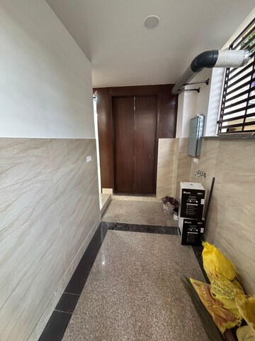 Room in 3 BHK Apartment at Janakpuri – for Rent